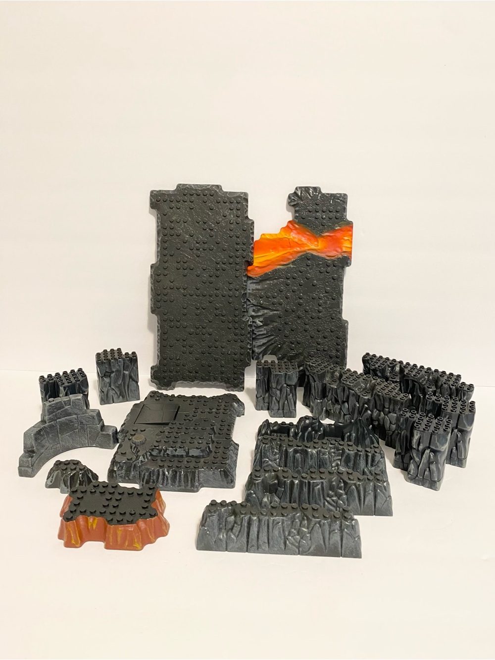 Mega Bloks Dragons Rock Granite Baseplate Lot 17 Pieces Terrain Landscape Rocks